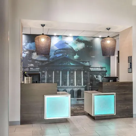 Best Western Plus Wilkes Barre-Scranton Airport Hotel-3